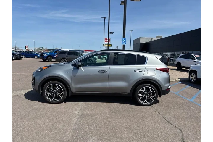 $23999 : 2021 Sportage SX image 8