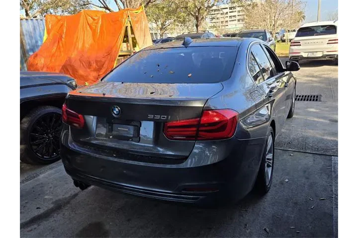 $12987 : BMW 3 Series 2018 330i 4dr S image 6