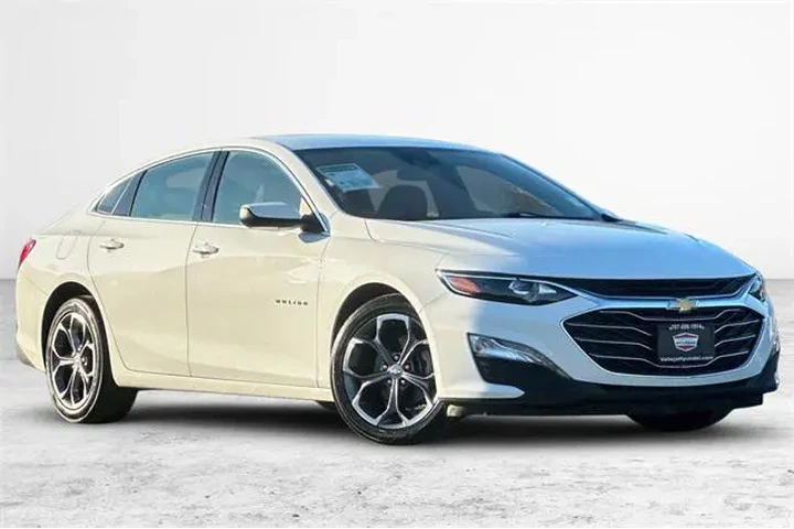 $15999 : Chevrolet Malibu 2023 LT 4dr image 2