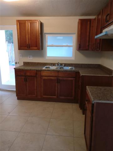 $2150 : Casita in Inglewood for $2150 image 2