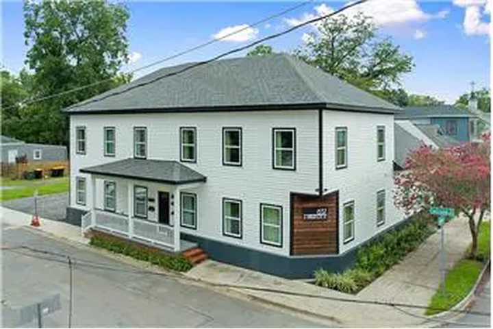 $1700 : Rental property with 2 bedro image 2