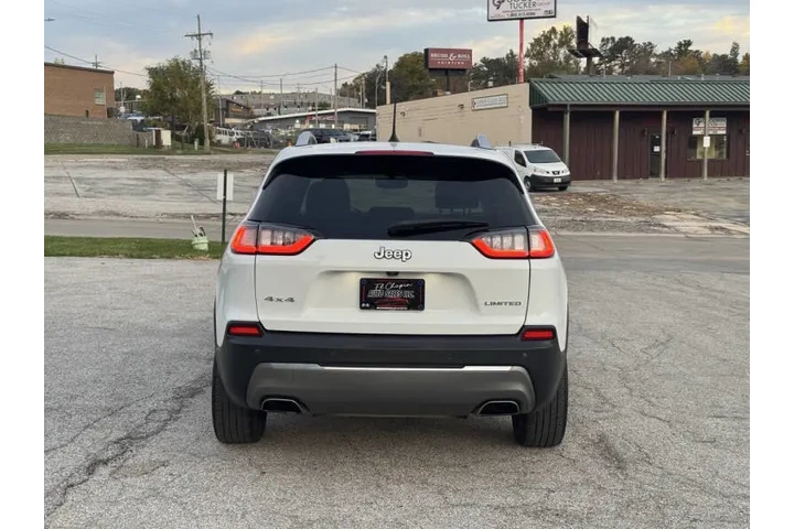 $17950 : 2020 Cherokee Limited image 4