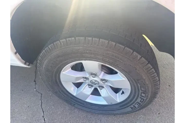 $25995 : Ram 1500 Classic 2020 4x4 SL image 7