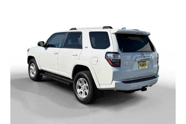 $36144 : Toyota 4Runner 2024 4x4 SR5 image 1