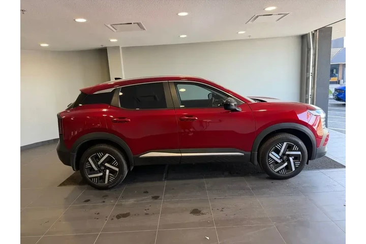 $24984 : Nissan Kicks 2026 SV 4dr Cro image 4