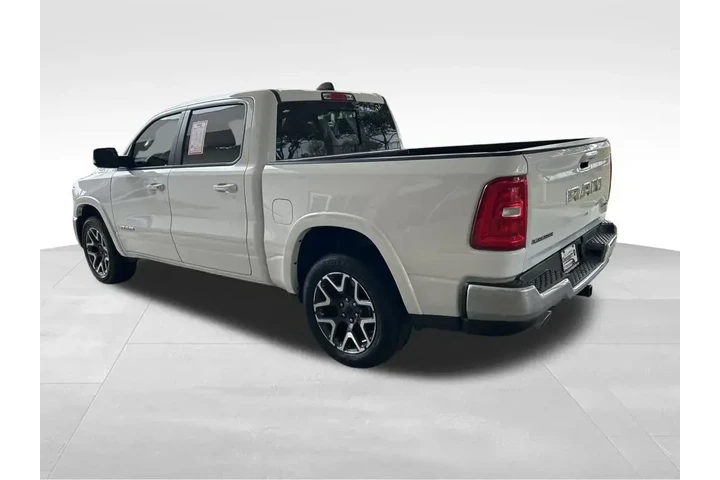 $34532 : Ram 1500 2025 4x4 Laramie 4d image 4