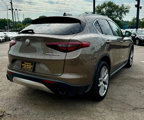 $17900 : 2019 Alfa Romeo Stelvio Ti image 9