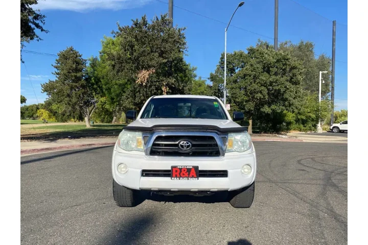 $14750 : 2006 Tacoma V6 image 3