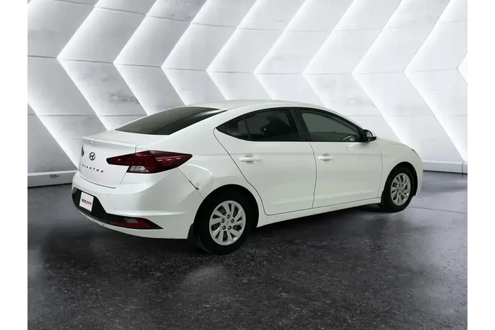 $10901 : Hyundai ELANTRA 2019 SE 4dr image 4