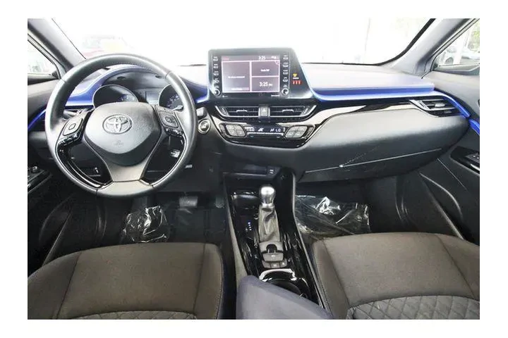 $20491 : Toyota C-HR 2021 LE 4dr Cros image 8