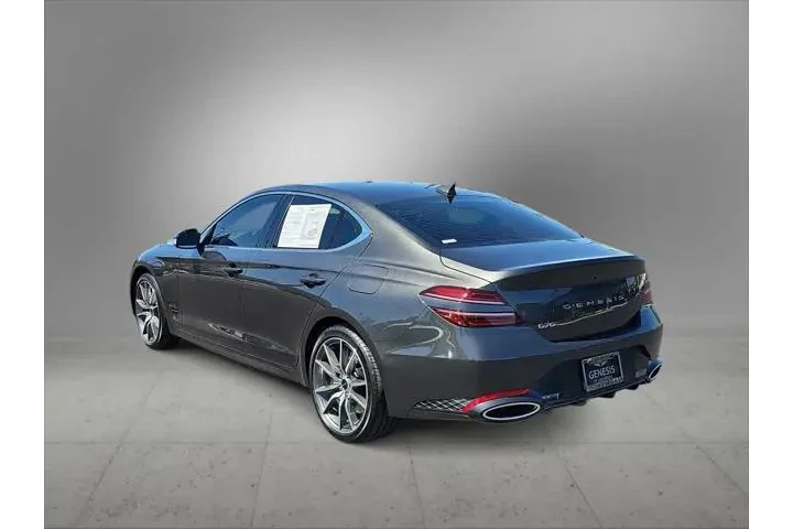 $32500 : Genesis G70 2025 AWD 2.5T St image 6