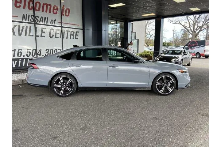 $22487 : Honda Accord Hybrid 2023 Spo image 4