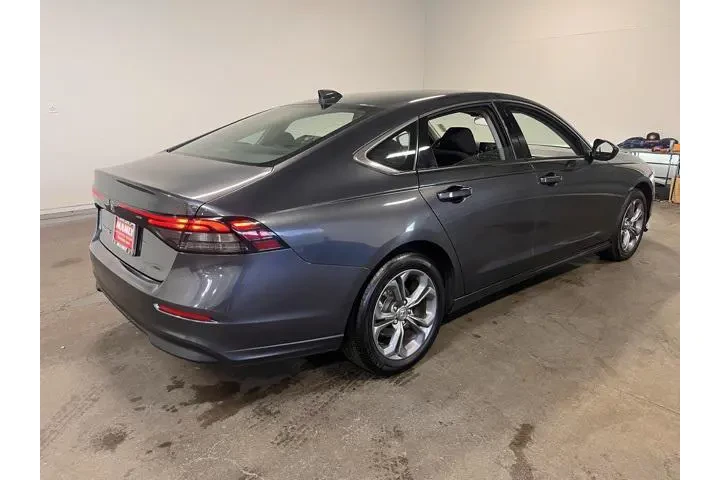 $25969 : Honda Accord 2024 EX 4dr Sed image 3
