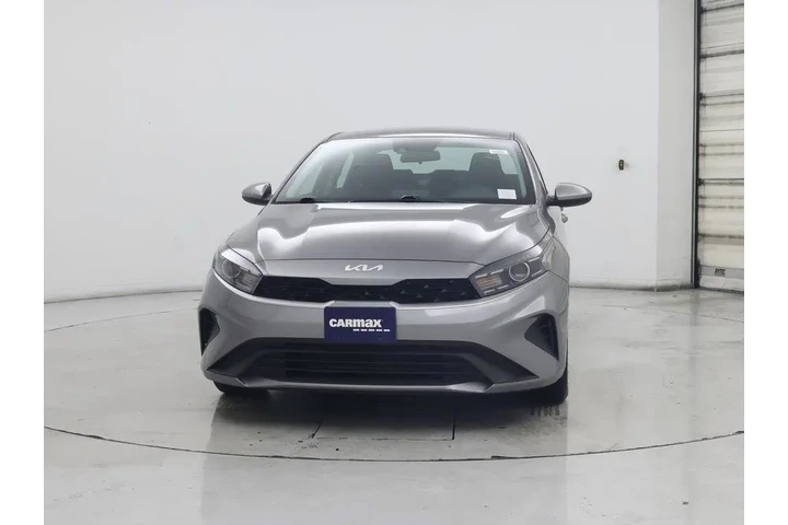 $17998 : Kia Forte 2024 LXS 4dr Sedan image 5