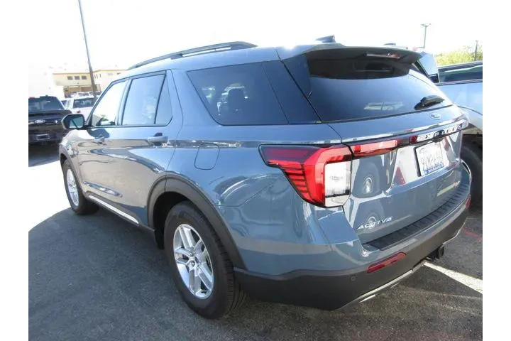 $34999 : Ford Explorer 2025 Active 4d image 2