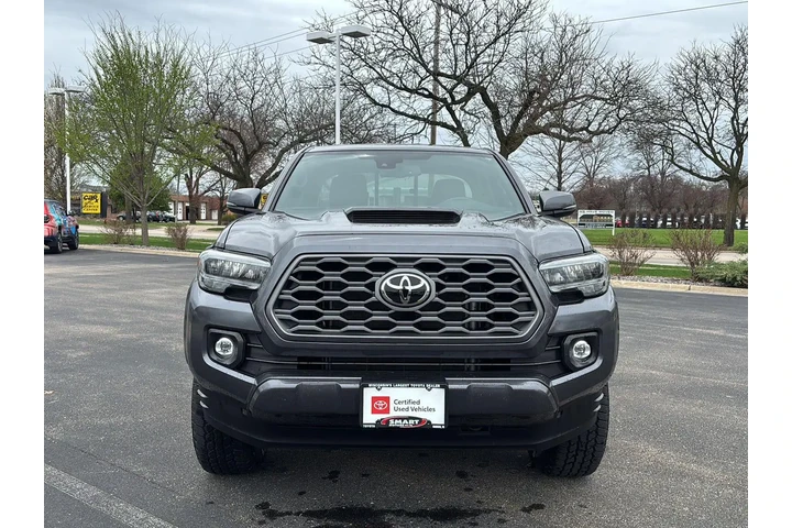 $37708 : Gold Certified 2023 Tacoma TR image 7