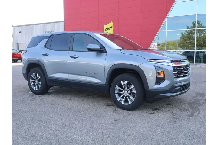 $30990 : Chevrolet Equinox 2026 4x4 L image 2