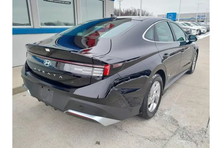 $22990 : Hyundai SONATA 2025 SE 4dr S image 8