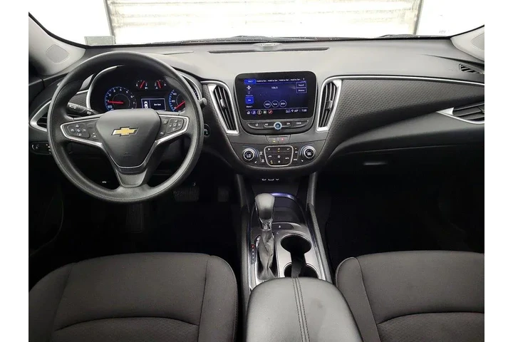 $17998 : Chevrolet Malibu 2023 LT 4dr image 9