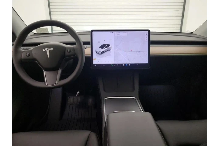 $39998 : Tesla Model Y 2024 Long Rang image 9