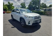 Toyota Highlander 2017 LE 4d en Chico