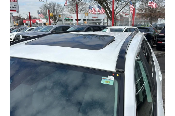 $29490 : Toyota RAV4 2024 AWD XLE 4dr image 10