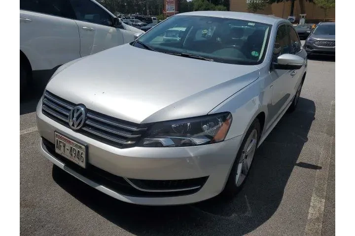 $5746 : Volkswagen Passat 2014 1.8T image 3