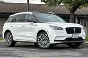 $31712 : Lincoln Corsair 2022 AWD Res thumbnail