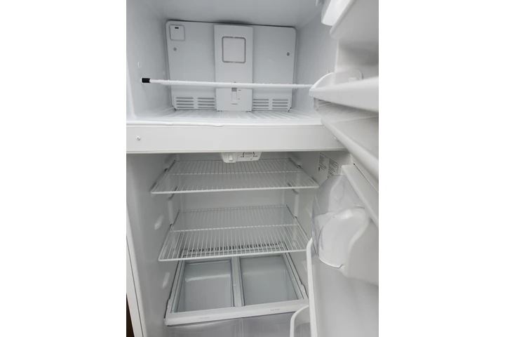 $250 : Refrigerador Frigidaire image 3