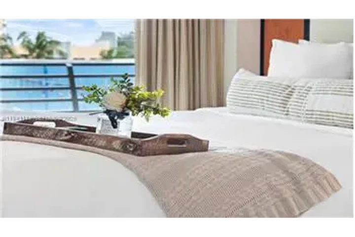 $4200 : Rental property with 0 bedro image 2