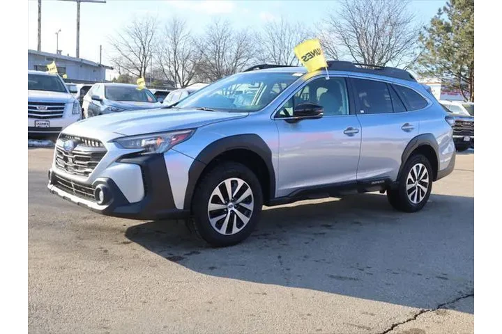 $28477 : Subaru Outback 2025 AWD Prem image 3