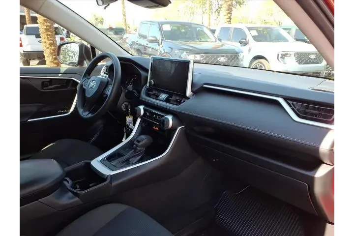 $24963 : Toyota RAV4 2023 LE 4dr SUV image 10