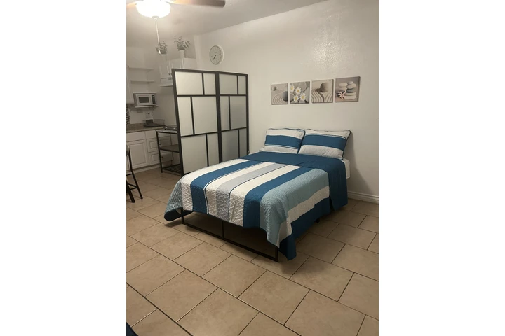 $1300 : RENTO STUDIO EN COMPTON image 2