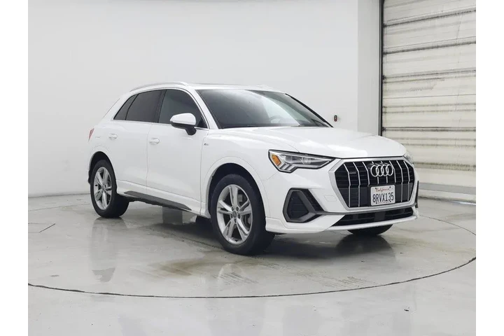 $23998 : Audi Q3 2020 AWD quattro S l image 1