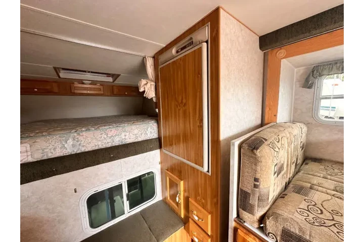 $12900 : 2009 Northland Camper 850 image 9