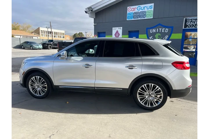 2017 MKX Reserve image 8