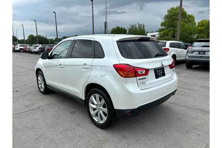 $6980 : 2014 Outlander Sport AWD 4dr image 4
