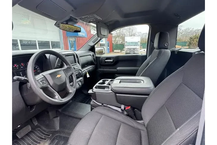 $27500 : Chevrolet Silverado 1500 202 image 10