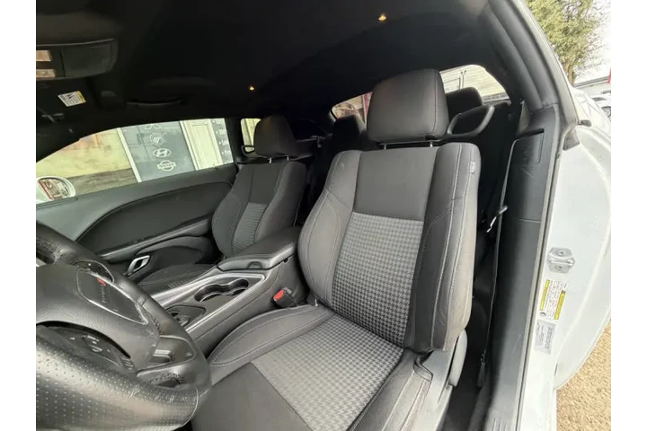 $18999 : 2018 Challenger SXT image 9