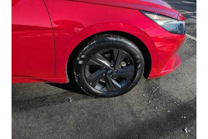 $16900 : Hyundai ELANTRA 2022 SEL 4dr image 10