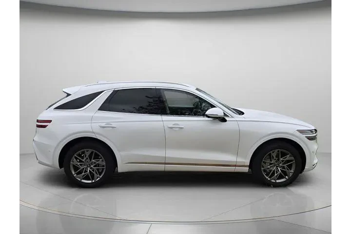 $37500 : Genesis GV70 2023 AWD 2.5T S image 5