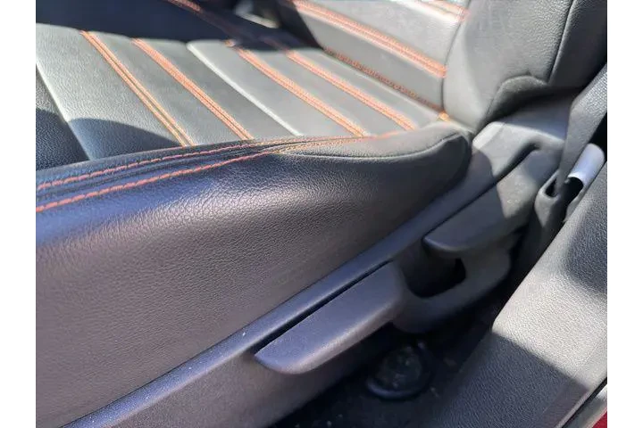 $14966 : Nissan Kicks 2019 SR 4dr Cro image 9