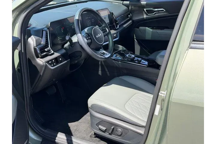 $28588 : Kia Sportage Plug-In Hybrid image 10