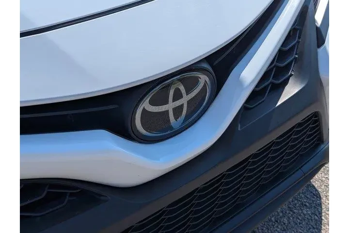 Toyota Camry 2023 SE 4dr Sed image 5