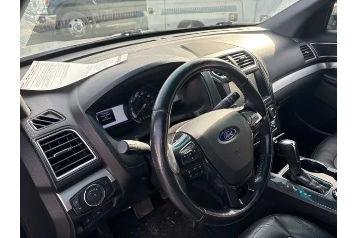 $10000 : Ford Explorer 2016 AWD XLT 4 image 8