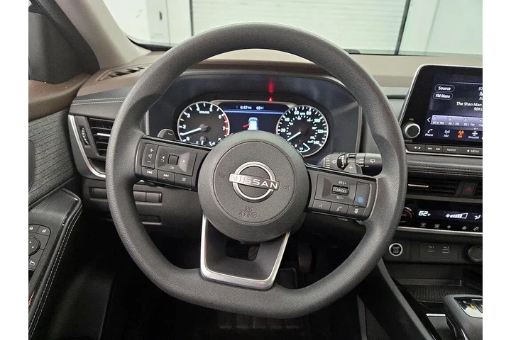 $22998 : Nissan Rogue 2023 SV 4dr Cro image 10
