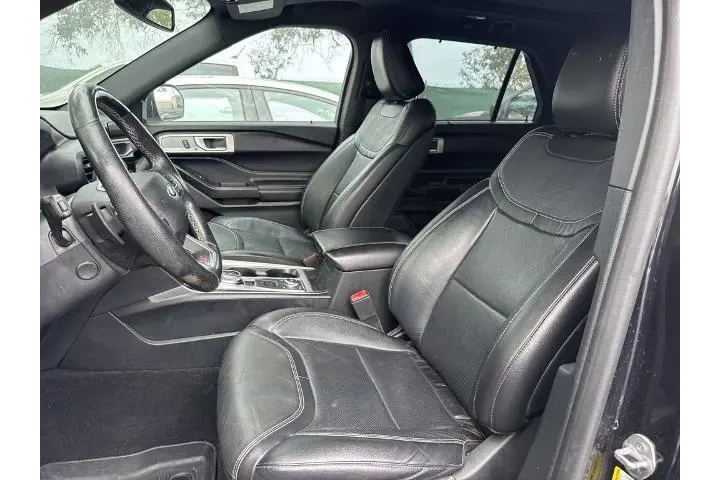$28775 : Ford Explorer 2020 AWD ST 4d image 6