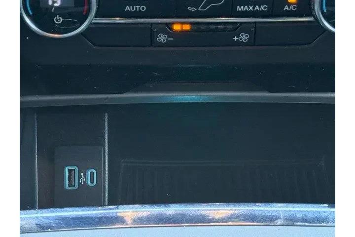 $22576 : Ford Expedition 2020 4x2 XLT image 6