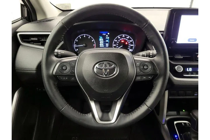 $25998 : Toyota Corolla Cross 2024 AW image 10