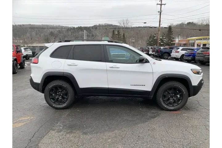 $27512 : Jeep Cherokee 2022 4x4 Trail image 6